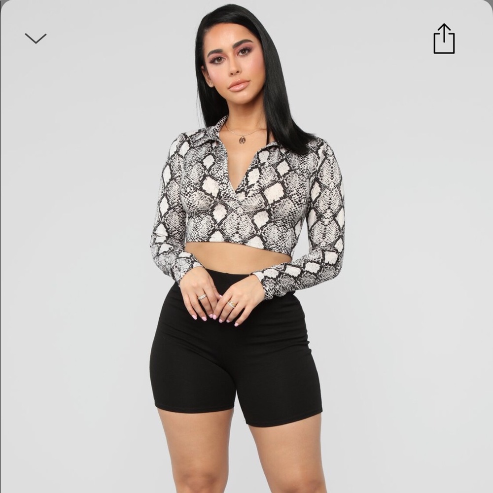 Long sleeve crop top